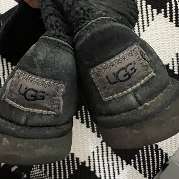 Uggs Classic Cardi Knit boots Sz 8 - Picture 3 of 7